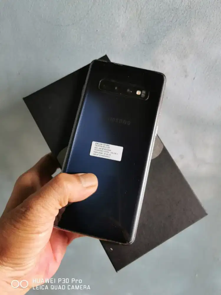 SAMSUNG galaxy S10