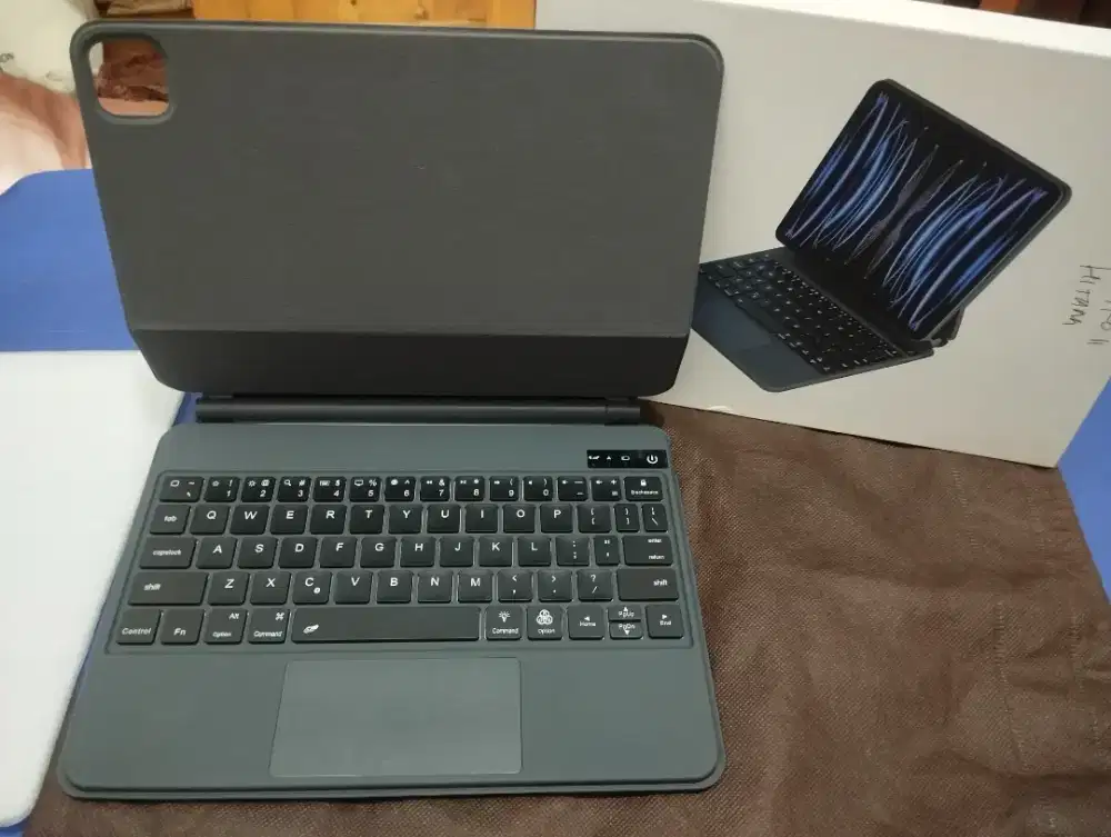 Jual Magnetic Floating Keyboard Ip 11 Pro
