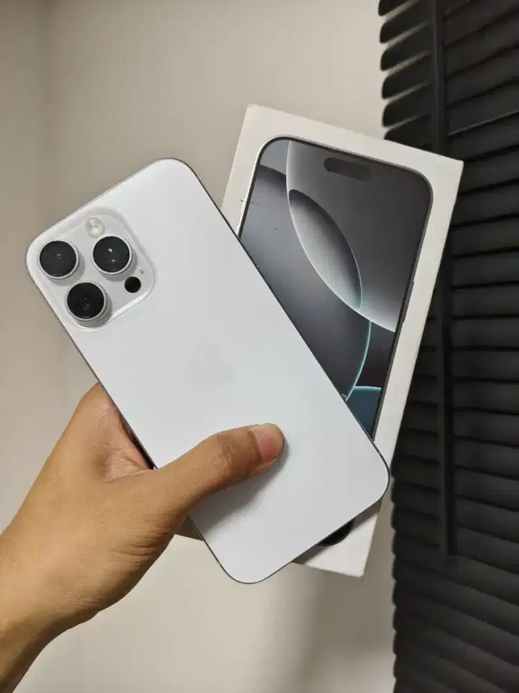 Iphone 16 promax 256 white titanium ibox