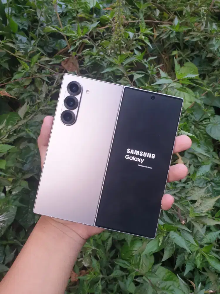 Samsung Z Fold 6 12/256 Silver Fullset Resmi Cakep Viral