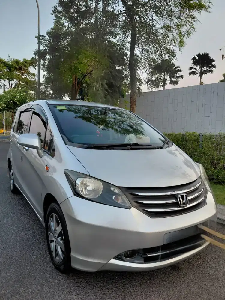 HONDA FREED 1.5E PSD TAHUN 2009 MILIK SENDIRI