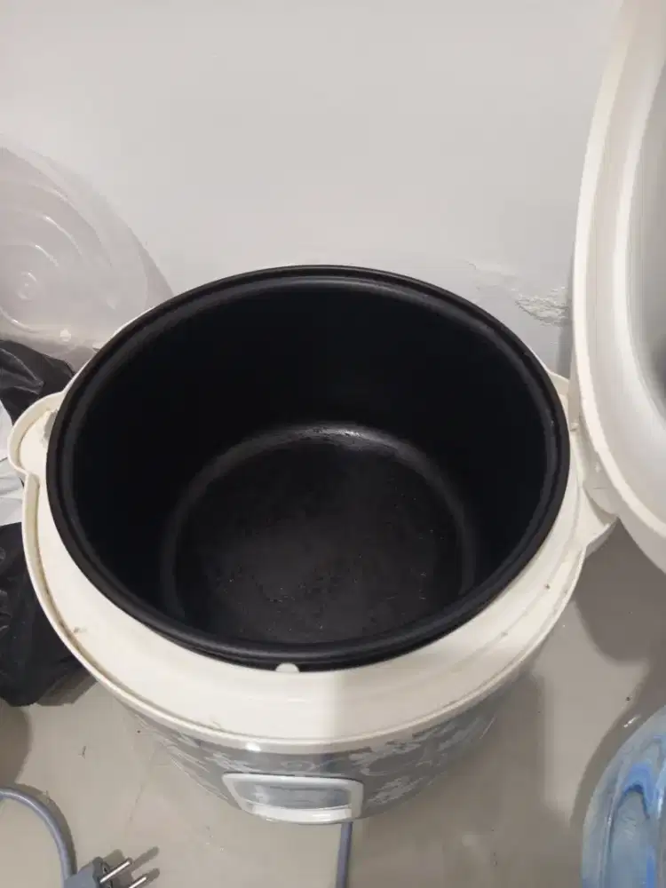 Rice cooker miyako 1.8L
