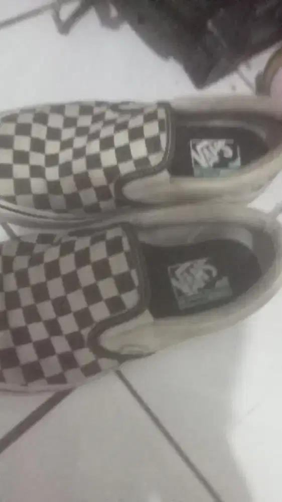 Sepatu merk vans ori