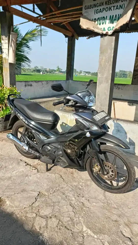 Yamaha Lexam 2011 AT