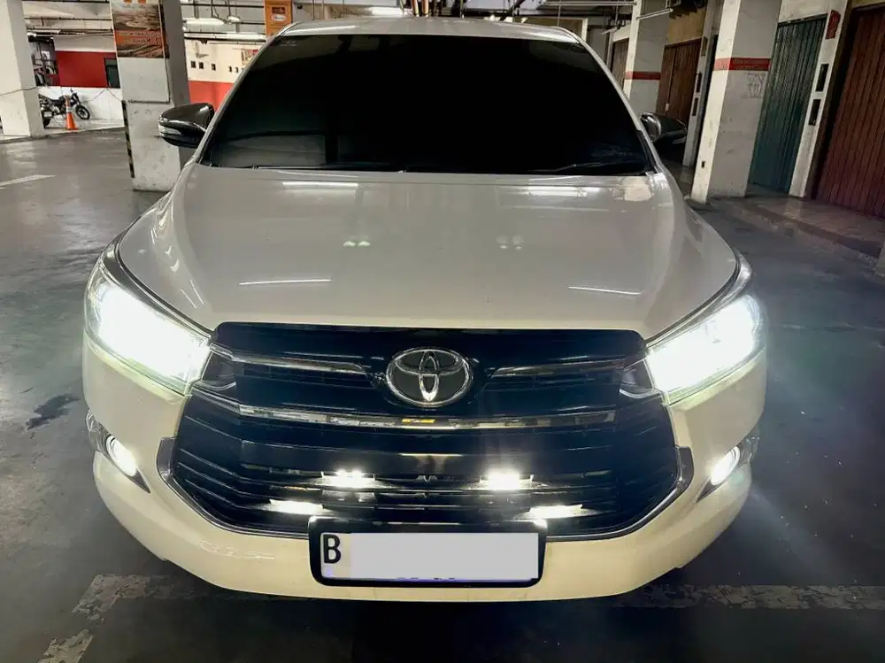 Toyota Reborn Innova Q 2016 Venturer Bensin Full Audio Full Modif