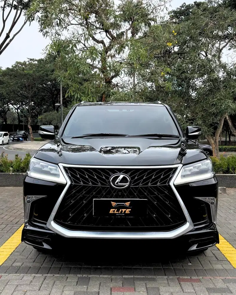Lexus LX570 Sport 2018 Bergaransi