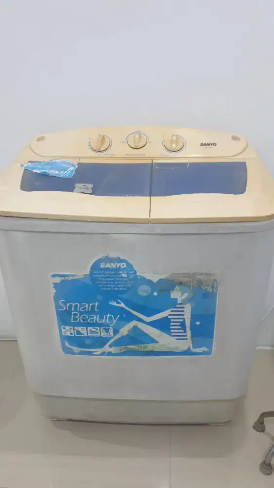 MESIN CUCI SMART BEAUTY SW-82 HT