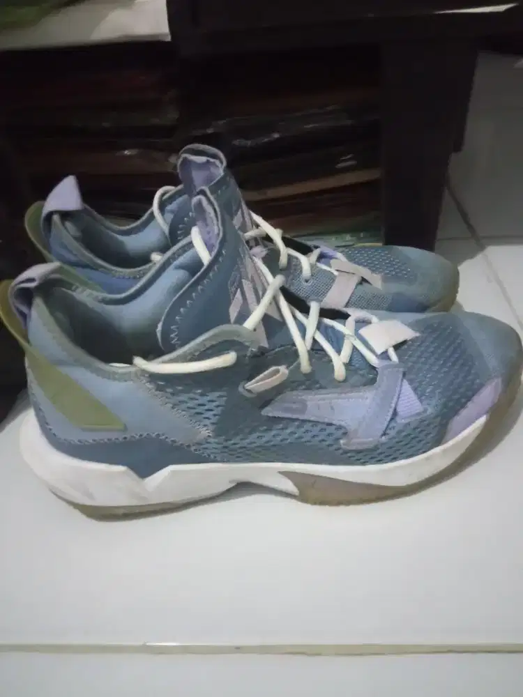 Sepatu air Jordan zero4