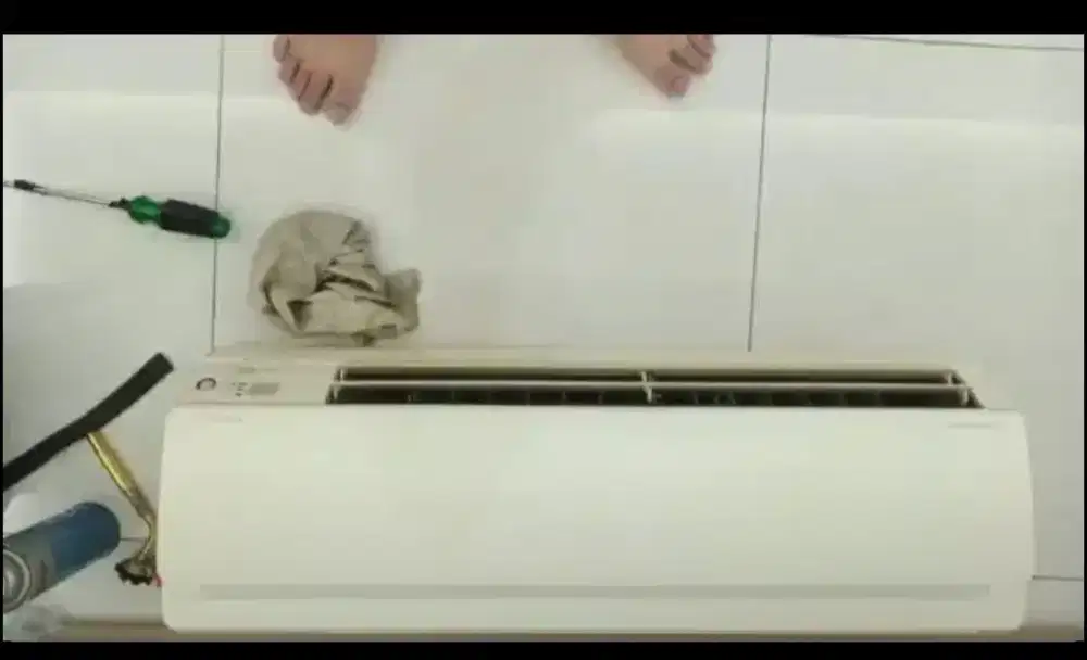 Dijual AC Bekas Daikin Inverter