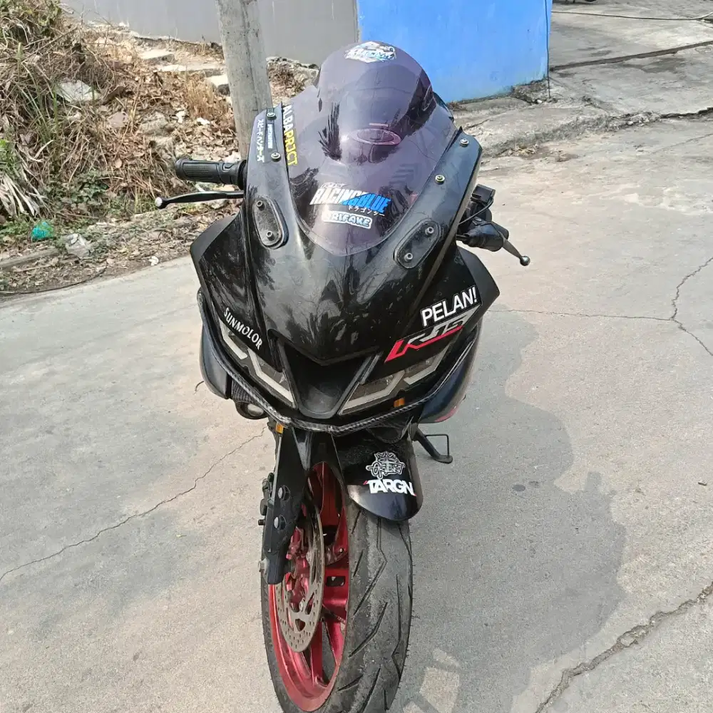 R15 pemakaian ( body bs dipoles tp mesin gak bs hati2 membeli second)
