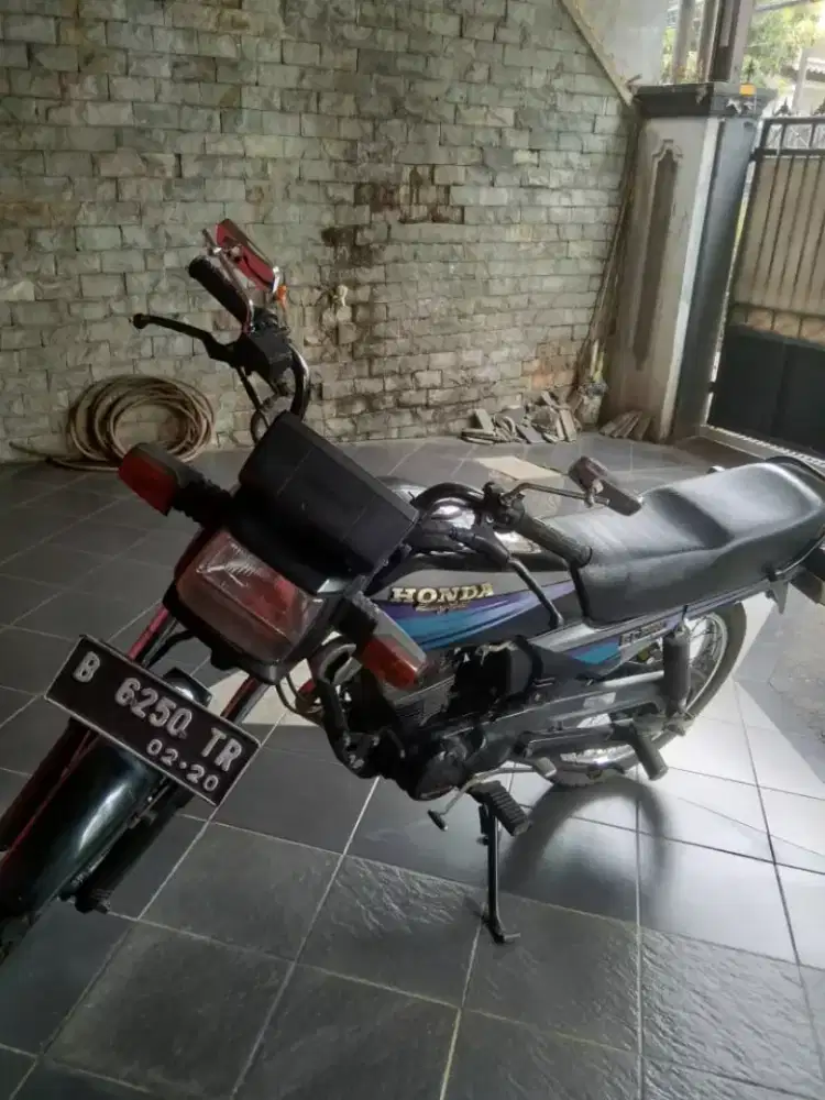 Honda GL PRO 145 Th. 1995