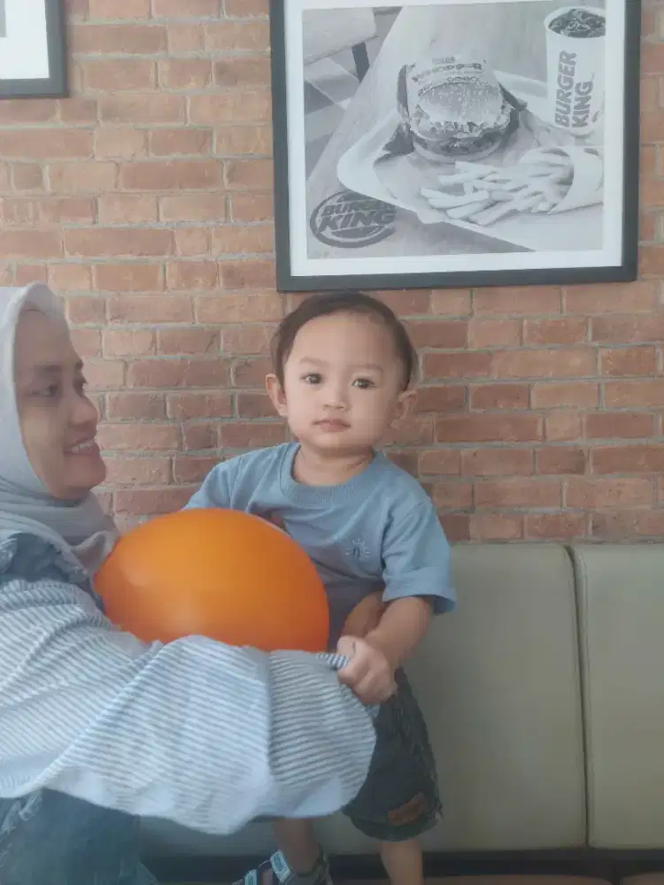 DCARI TUKANG MOMONG BALITA