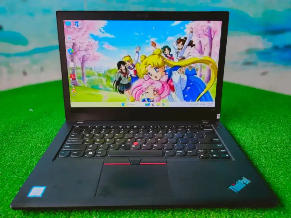 Lenovo ThinkPad Bisnis Premium T480 i7 Gen 8 Ram 8 SSD256 Double Batre