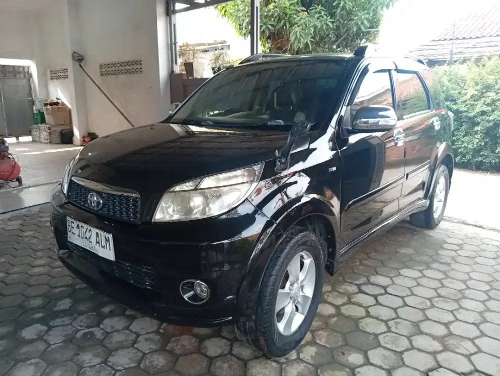 Toyota rush tipe g matic th 2010