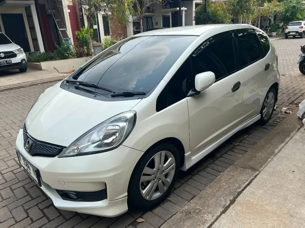 Dijual Honda Jazz Sangat Istimewa, Mulus, KM Rendah