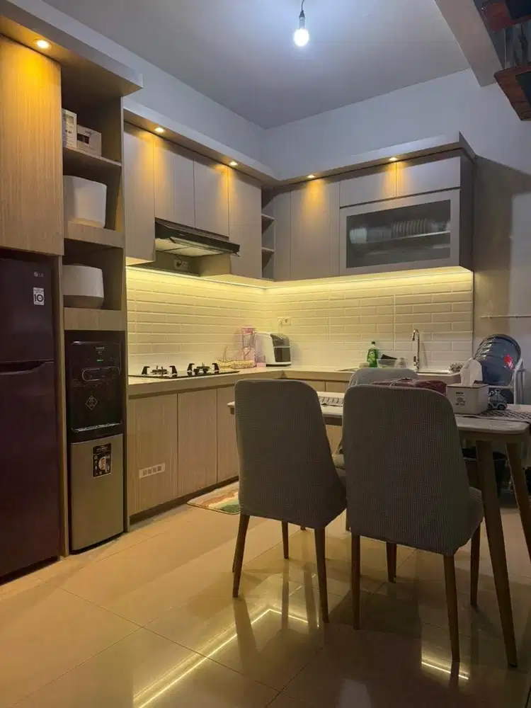 DIJUAL CEPAT Rumah Fullfurnish siap huni deket opi mall