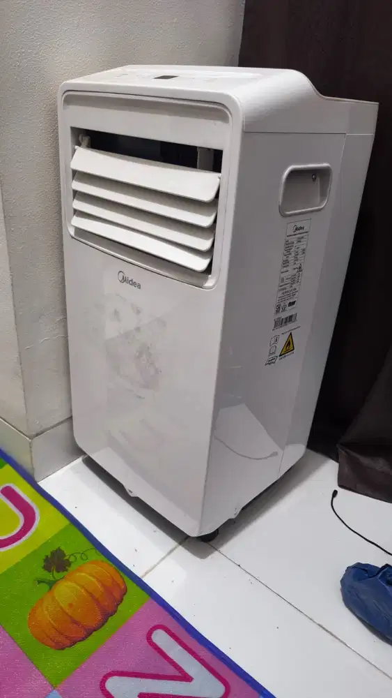 Midea AC Portable 1/2 pk MPHA-05CRN7 AC 0,5 pk Pendingin Ruangan