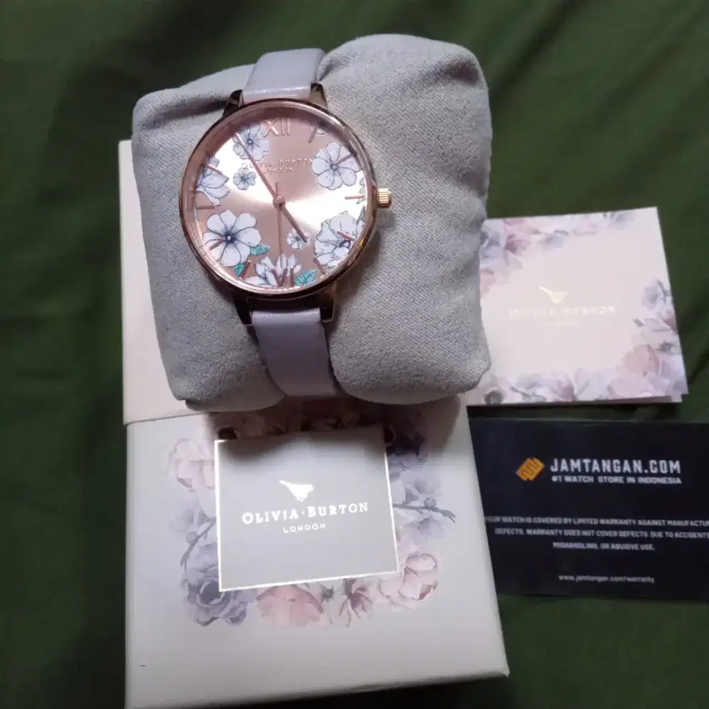Jam tangan Olivia Burton Groovy Blooms no casio seiko baby g