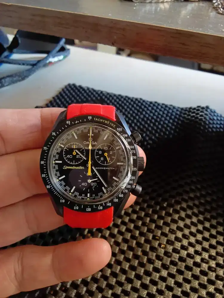 Jam tangan omg x sw spesial edisi