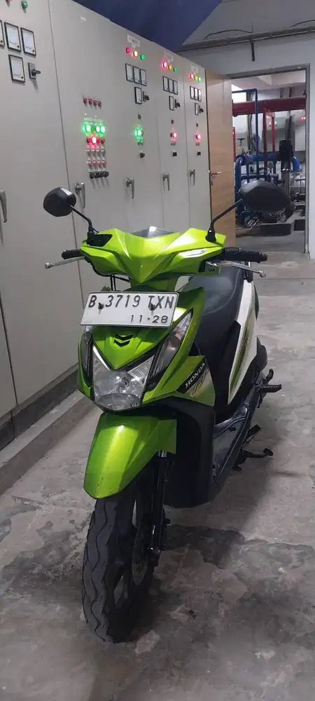 Jual honda beat fi 2013 matik, kondisi mulus, pajak hidup