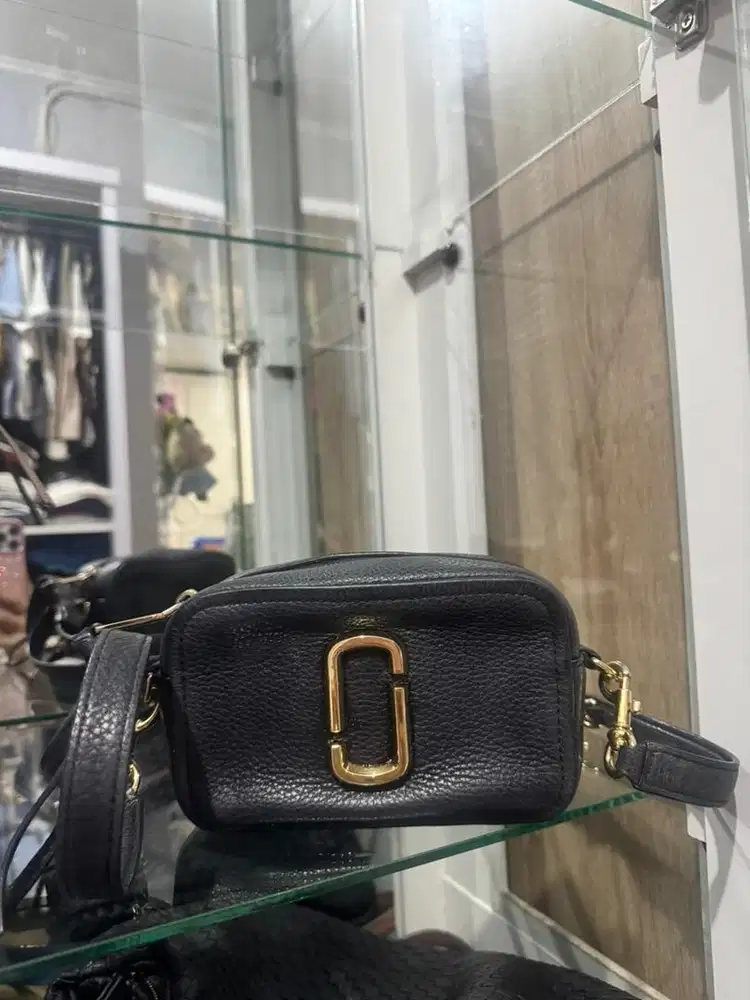 Marc Jacobs Sling Bag Black