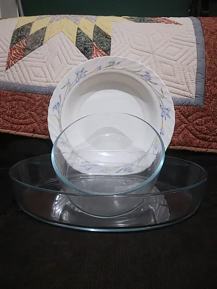 Pajangan / piring Pyrex Arcopal