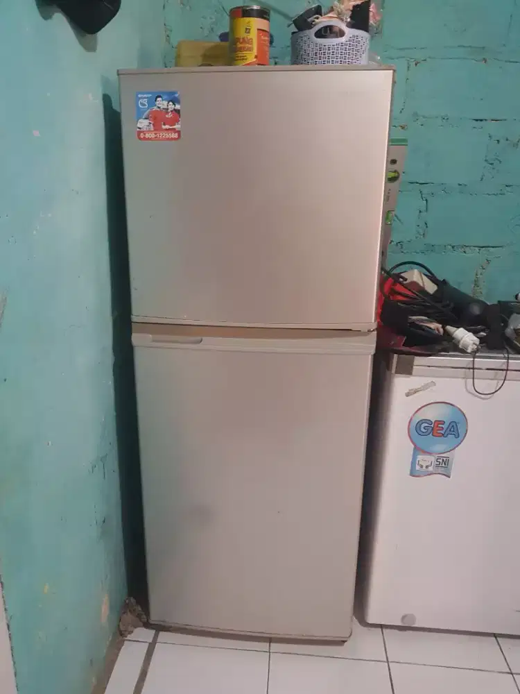 Kulkas sharp Freezer GEA