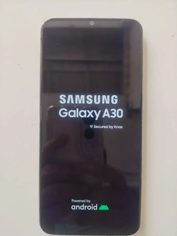 SAMSUNG A30 RAM 4/64GB KONDISI NORMAL BATANGAN JUAL SANTAI YG PERLUAJA