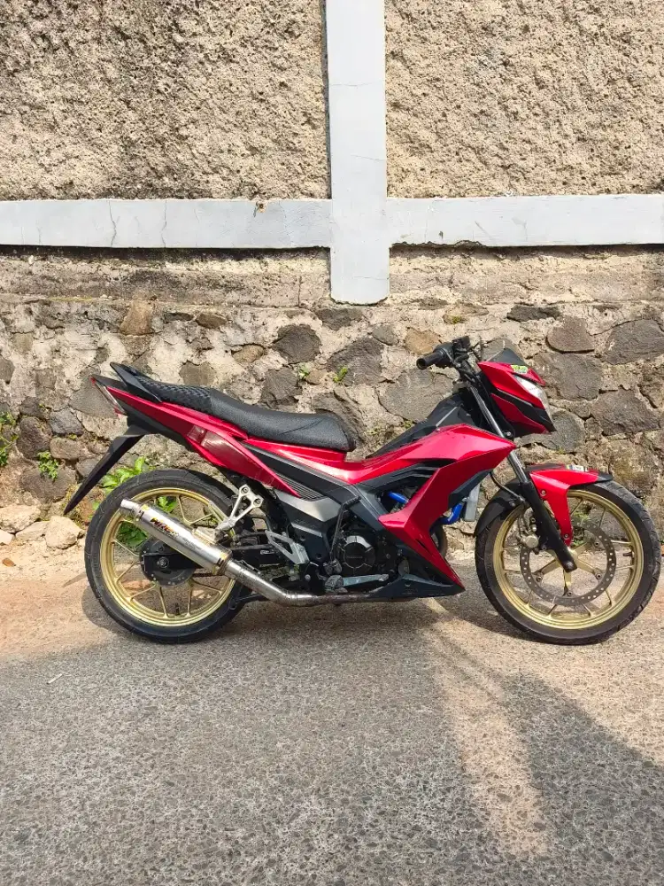 HONDA SONIC 150 R