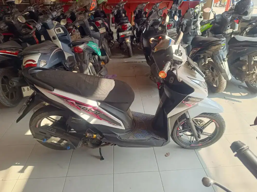 MOTOR BEKAS SEKEN SECOND HONDA BEAT FI 2013 INJECTION