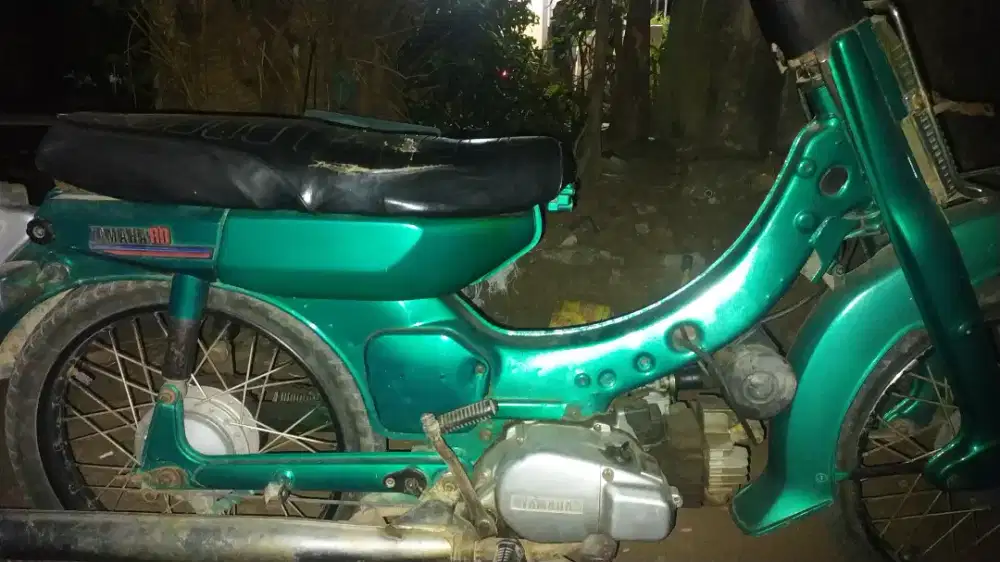 Motor Clasik Yamaha v80