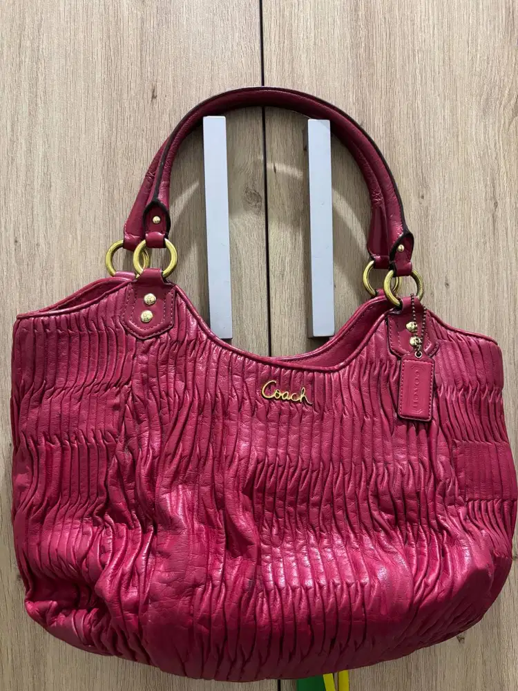 Tas Pemakaian Pribadi, Garage Sale!