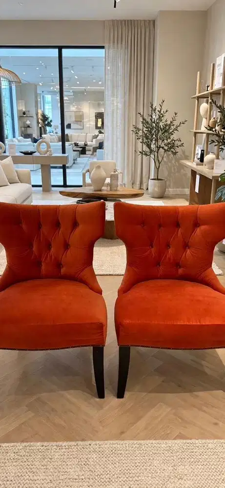 DIJUAL - 2 KURSI SEPAKET Accent Chair Velvet Orange - MEWAH