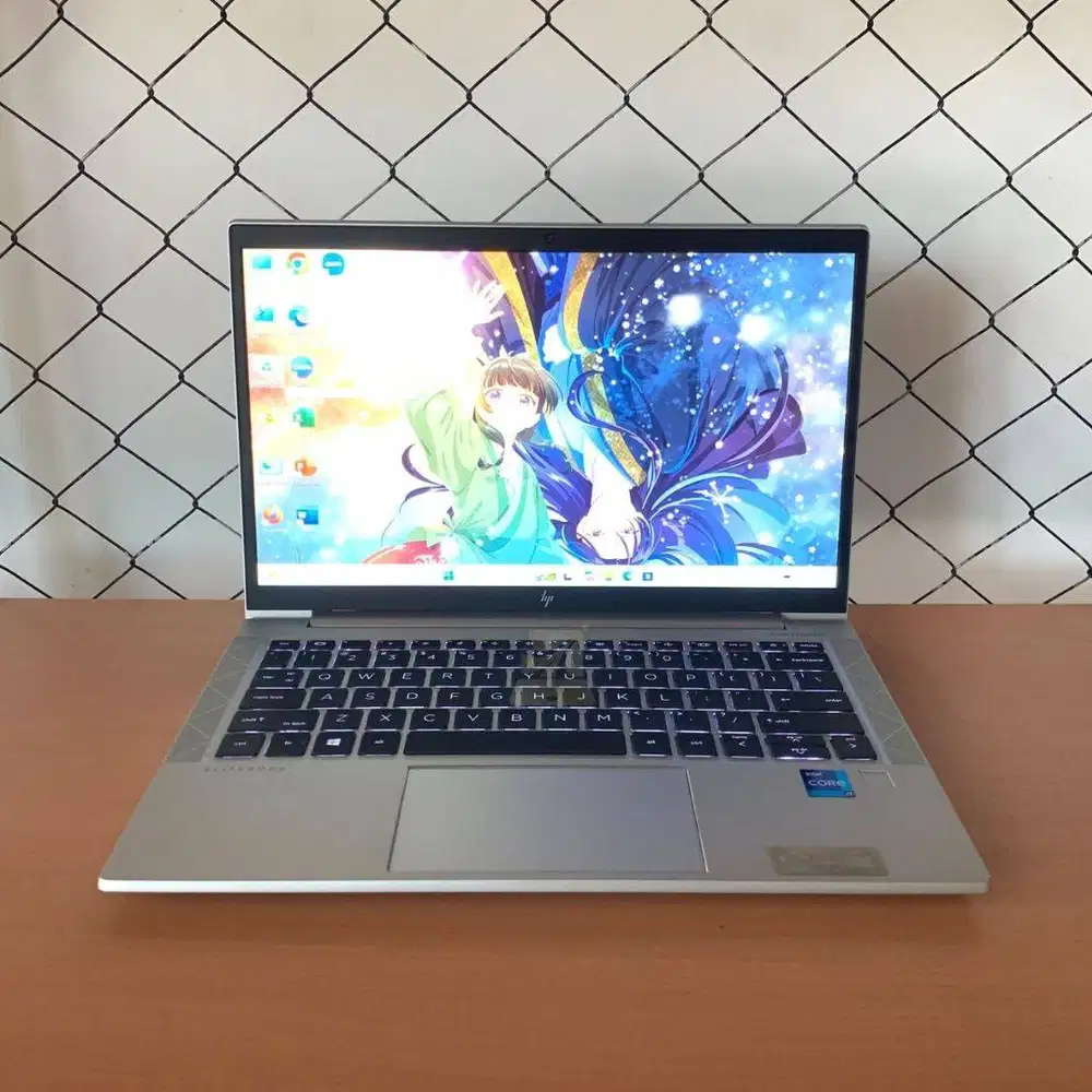 HP EliteBook 830 G8 / i7-1165G7 / RAM 16GB / SSD 512GB / Intel Iris Xe