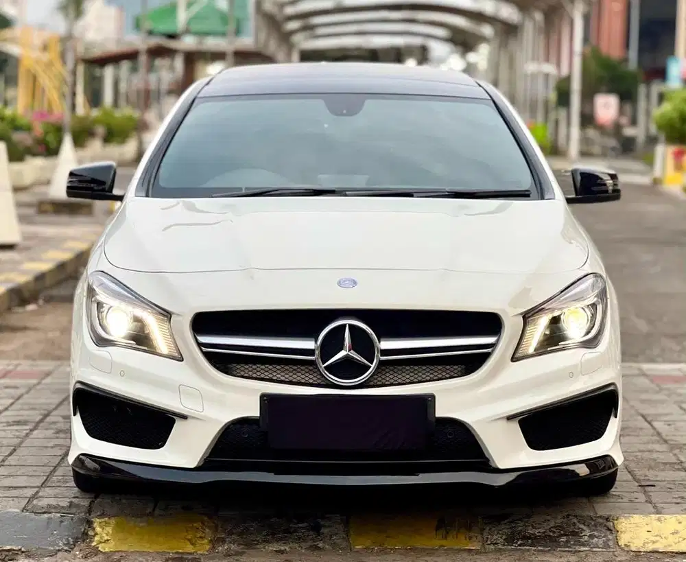 Mercedes Benz CLA45 AMG Sportscar Killer 2014 2015