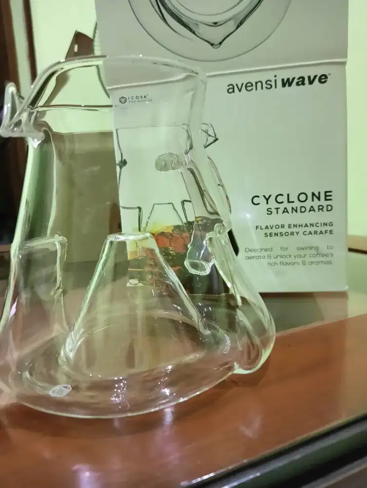 Server Kopi Icosa Avensi Wave Cyclone Sensory Carafe Standard