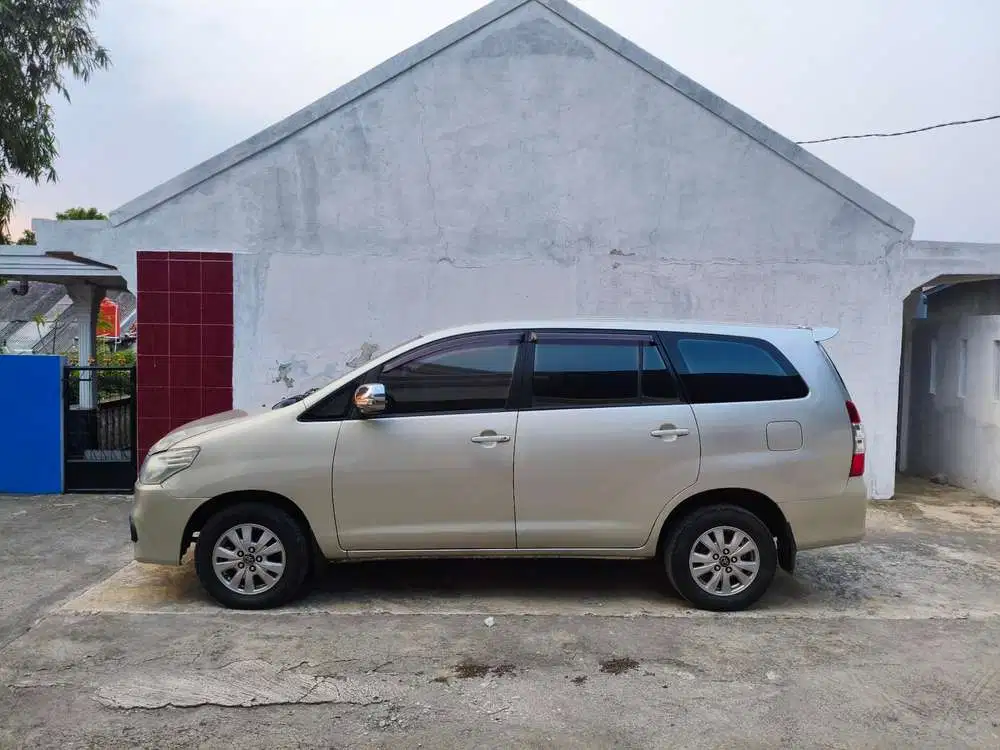 Toyota Kijang Innova 2008 Bensin