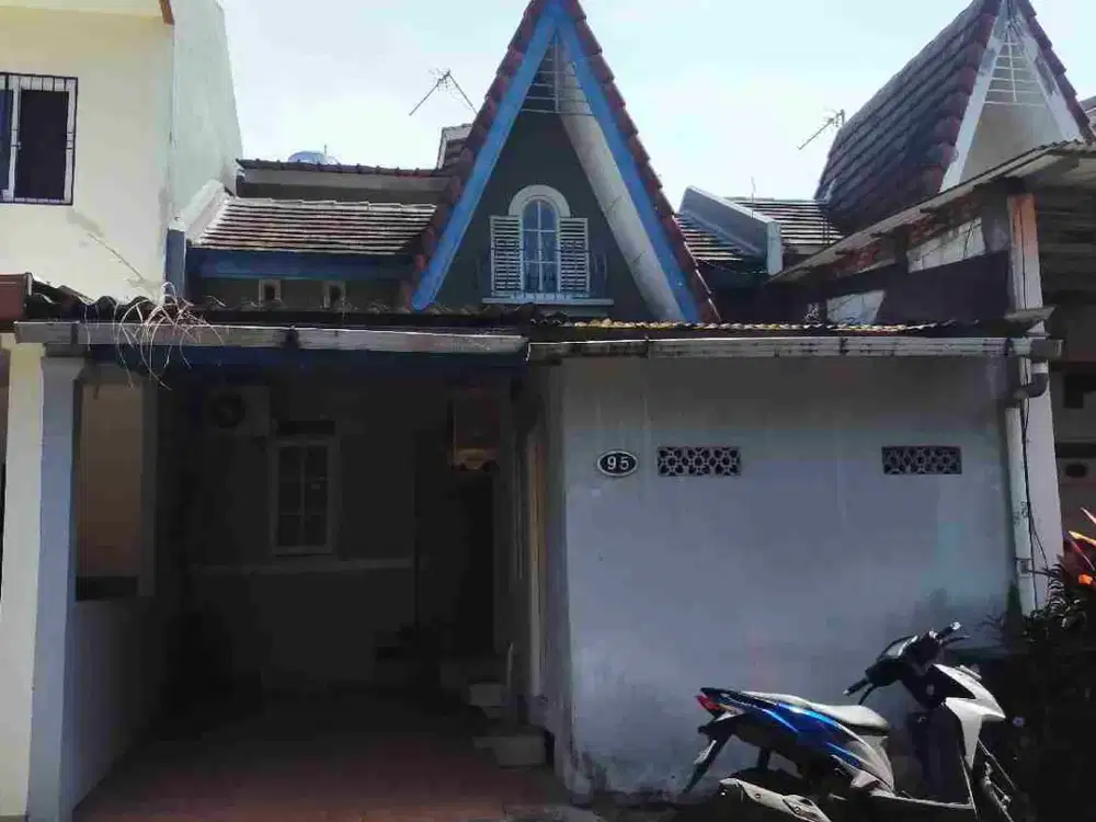 Di jual Rumah Victoria 3, Sentul Selatan.