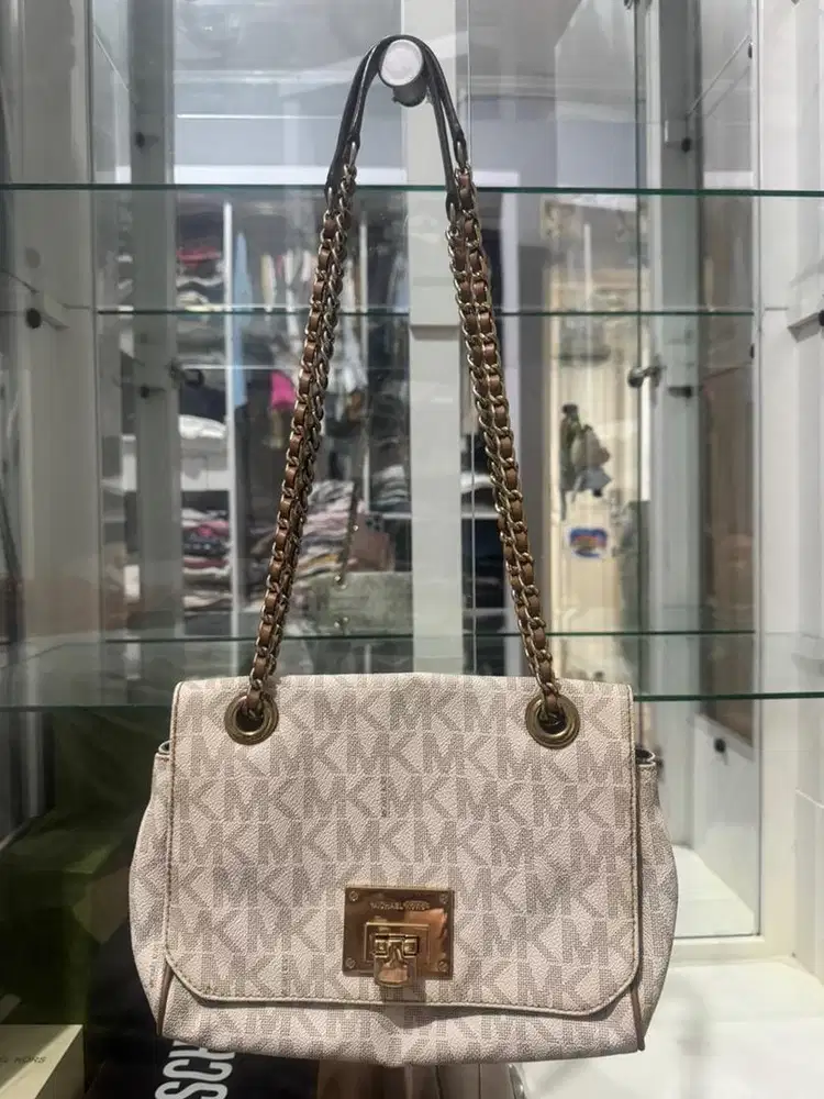 Michael Kors Medium Bag