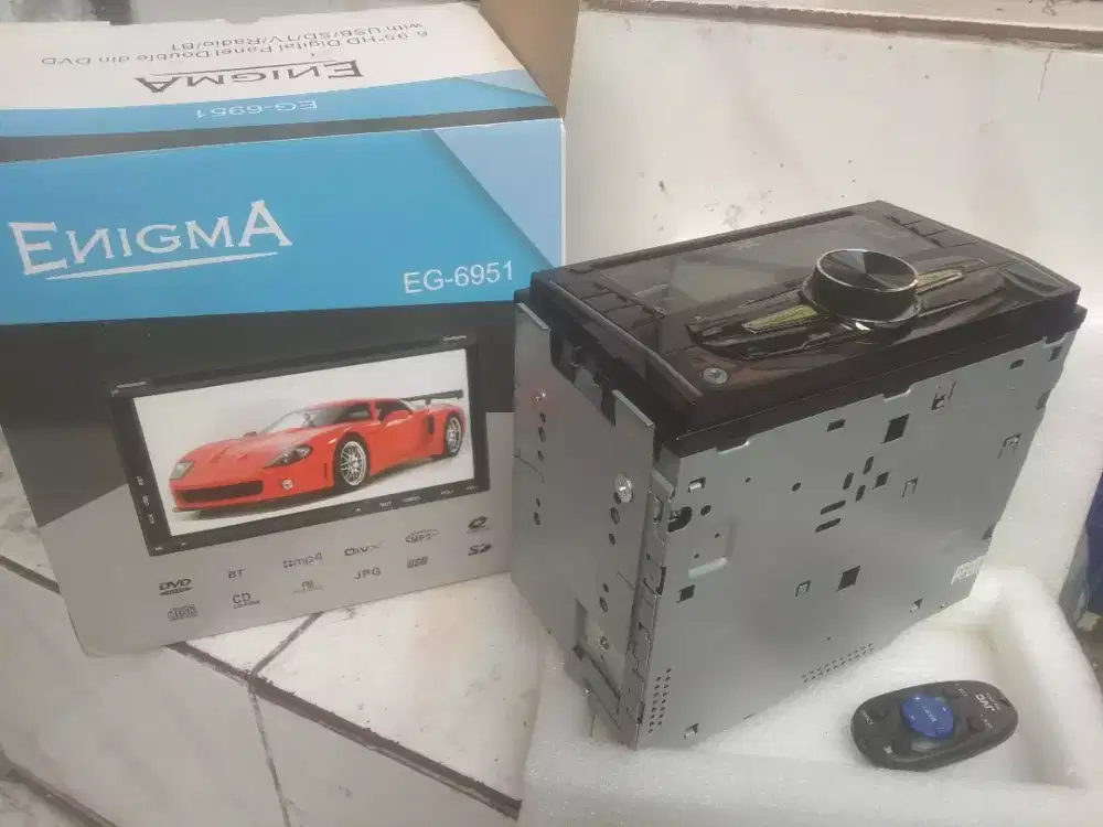 Digital Mobile Panel
ENIGMA EG-6951
Double din DVD.