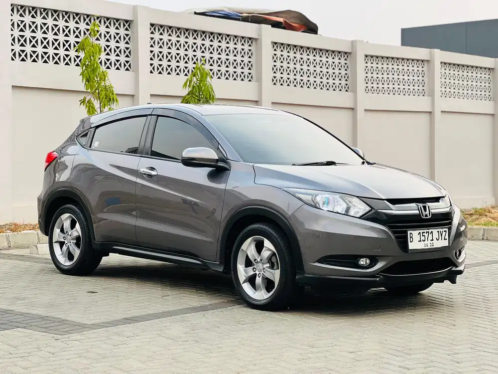 KM80RB RECORD | HONDA HR-V 1.5 E BENSIN MATIC 2018 ABU-ABU 2019