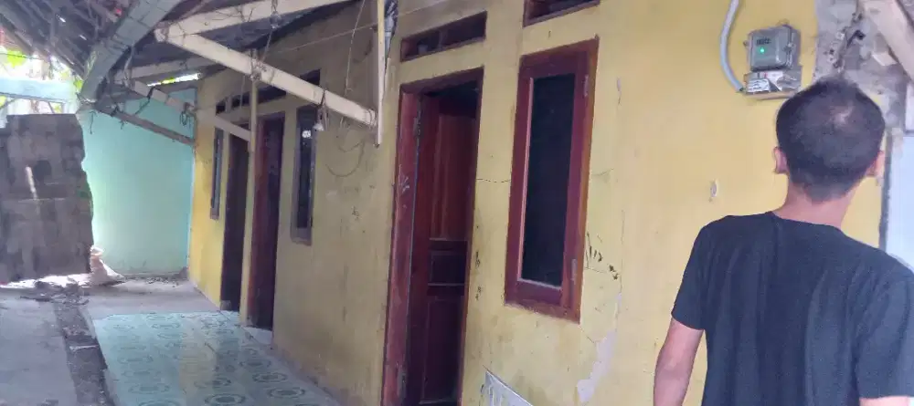Kontrakan 3 pintu, jual BU. atas nama sendiri