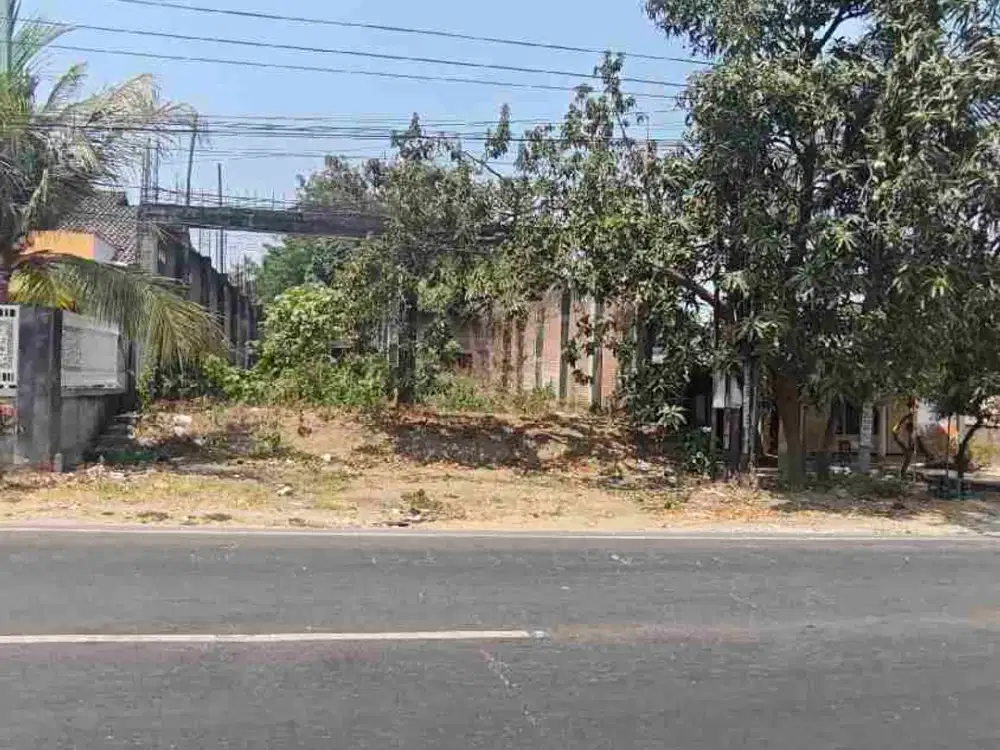 Tanah Poluhan Nol Jalan Raya Provinsi Blitar - Kediri