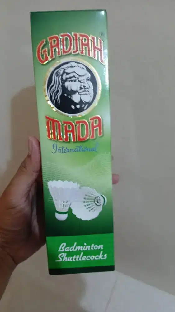 Dijual kok bulu tangkis original gadjah mada