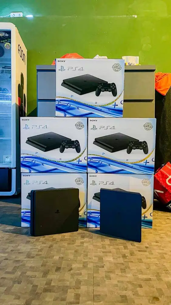 (Ada 5pcs) - PS4 SLIM 1TB LENGKAP GAME - DUS LENGKAP