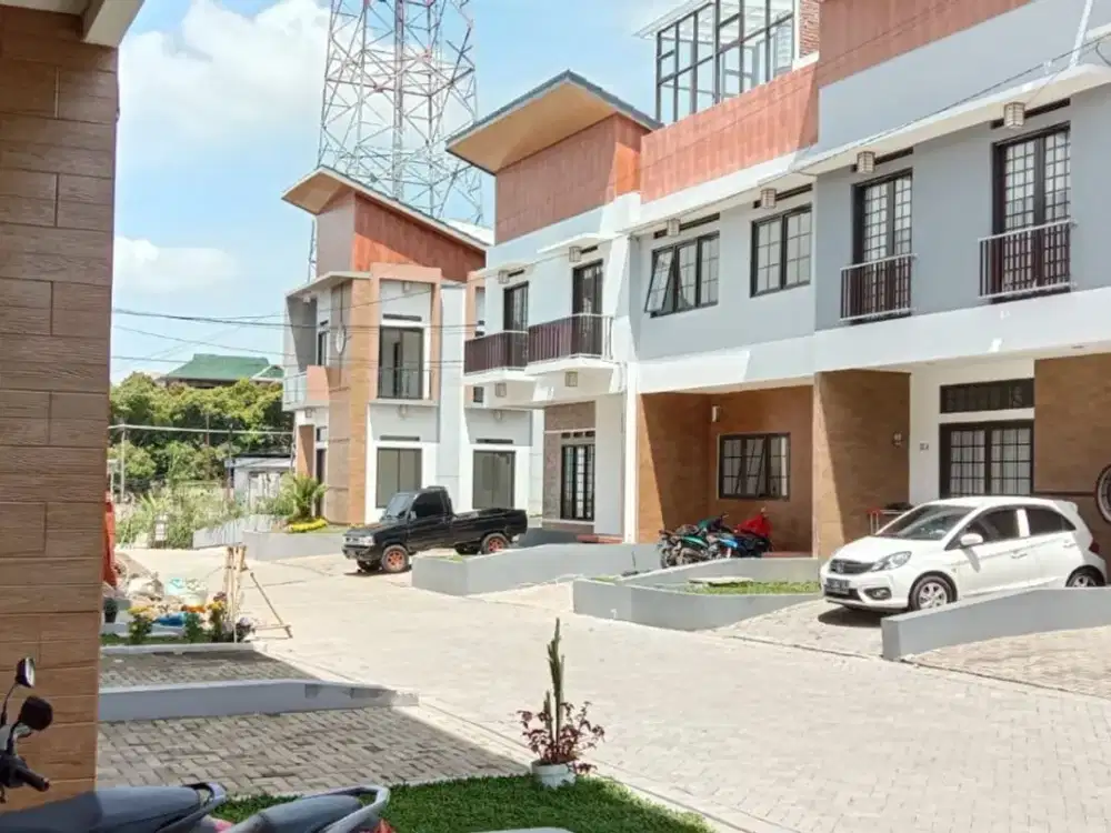 Dijual Rumah Villa di Komplek Nouka Village Cisarua bandung barat