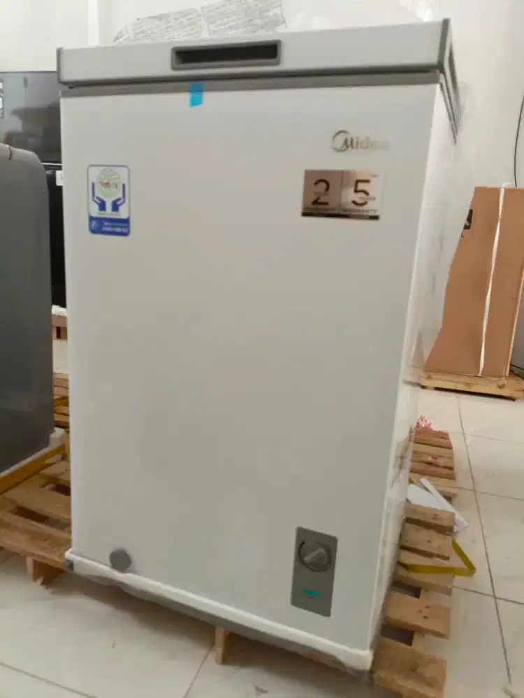 Chest Freezer Midea