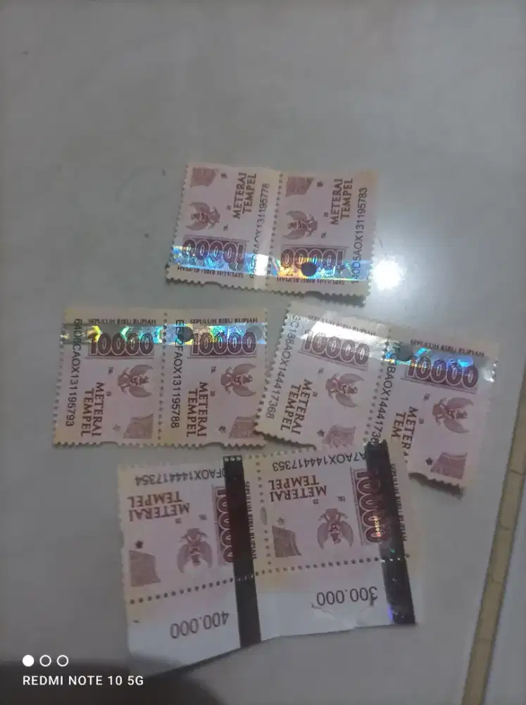 Materai 10.000 tempel