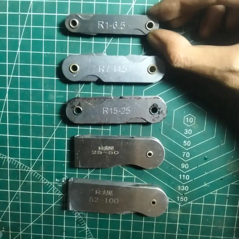 Radius gauge R1-R100