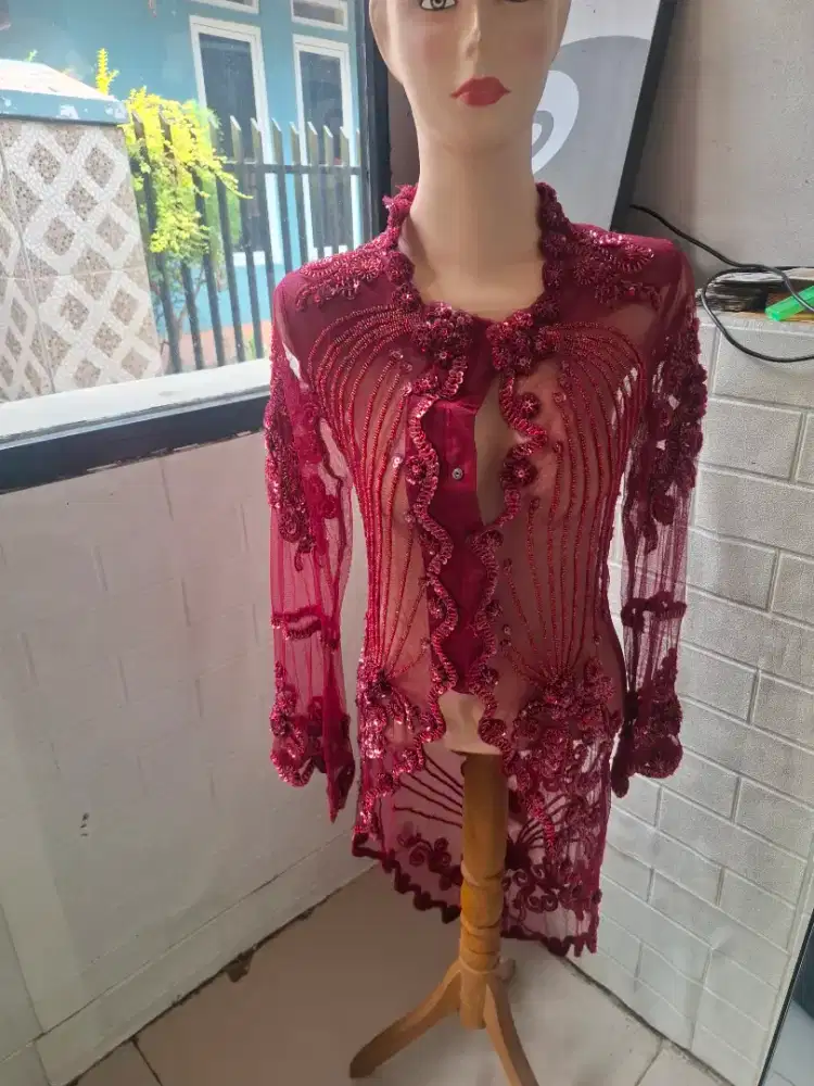 Kebaya pendeknmerah maroon full payet